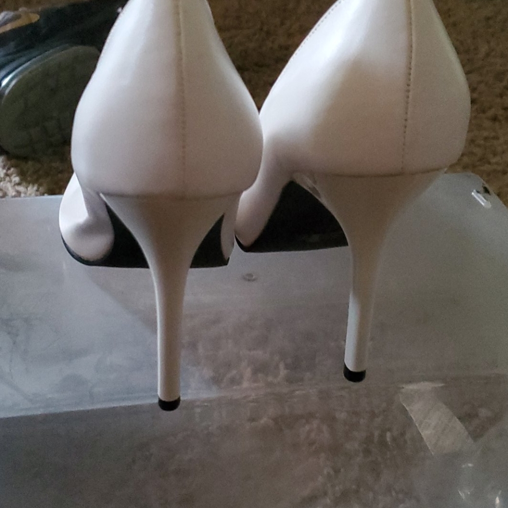 Shoes - Picture 3 of 3